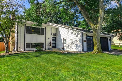 Welcome home! Sleek & modern split level in the heart of Eagan.