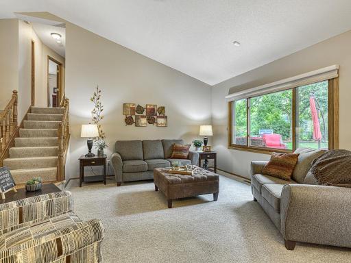 7 - Living Room.jpg