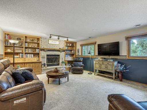 26 - Family Room.jpg