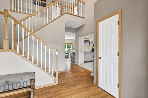 17_18614_Trott_Brook_Pkwy1_mls.jpg