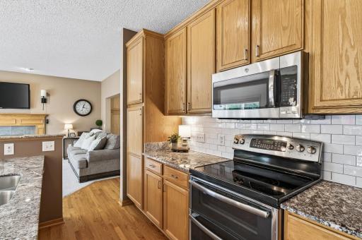 31_18614_Trott_Brook_Pkwy15_mls.jpg