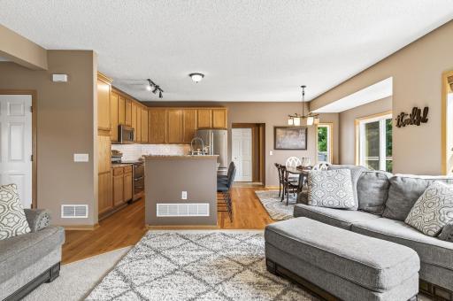28_18614_Trott_Brook_Pkwy12_mls.jpg