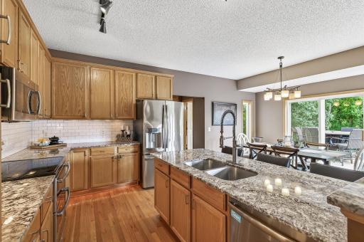 29_18614_Trott_Brook_Pkwy13_mls.jpg