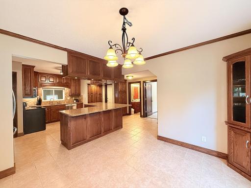 101 S 5th Street, Montevideo, MN 56265