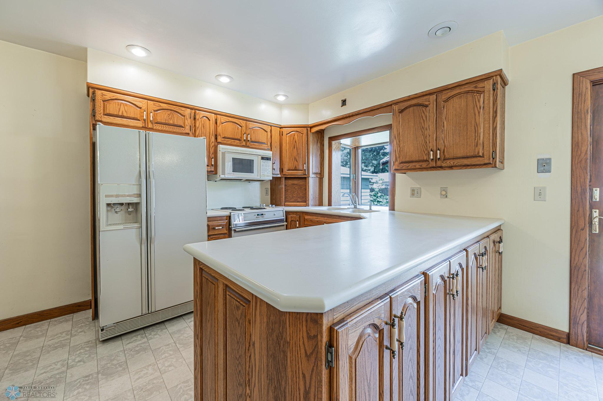 2012 7th St S, Moorhead, MN, 56560-5.jpg