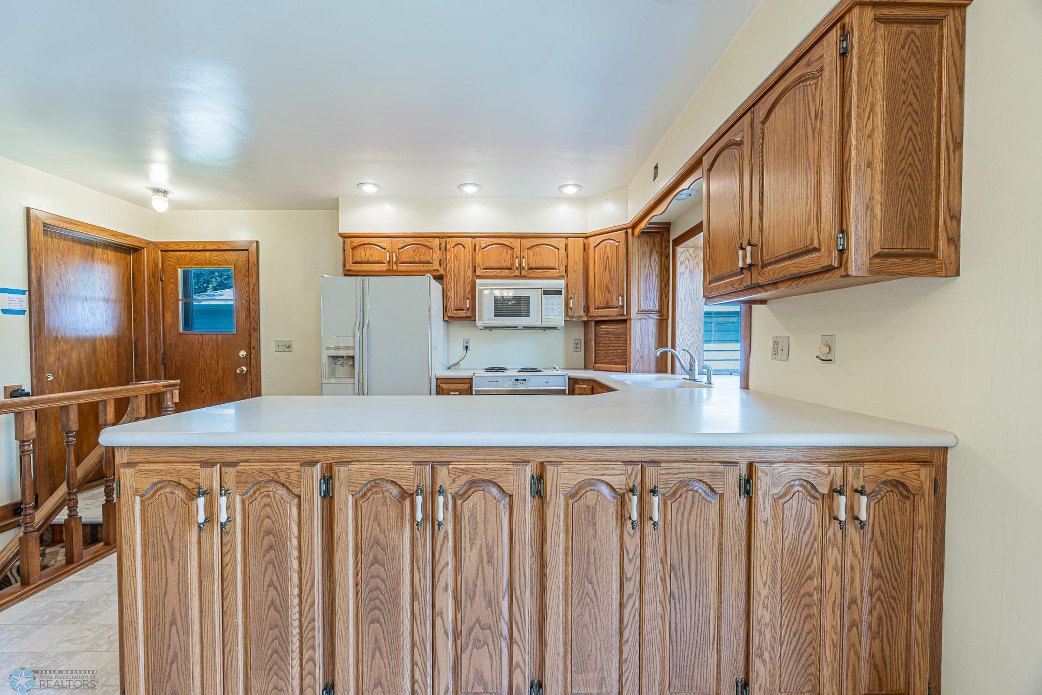 2012 7th St S, Moorhead, MN, 56560-6.jpg