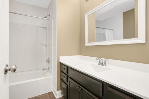 18108 Glassfern Lane, Lakeville, MN 55044