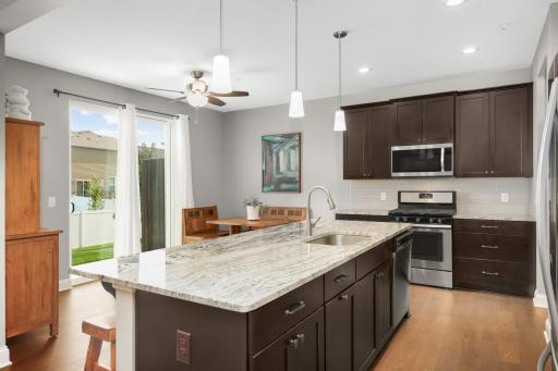 18108 Glassfern Lane, Lakeville, MN 55044