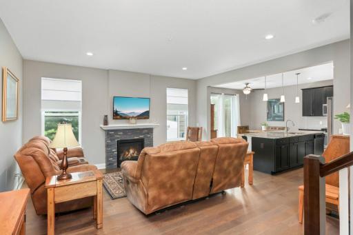 18108 Glassfern Lane, Lakeville, MN 55044