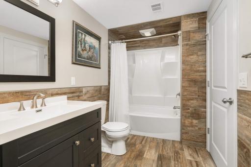 18108 Glassfern Lane, Lakeville, MN 55044