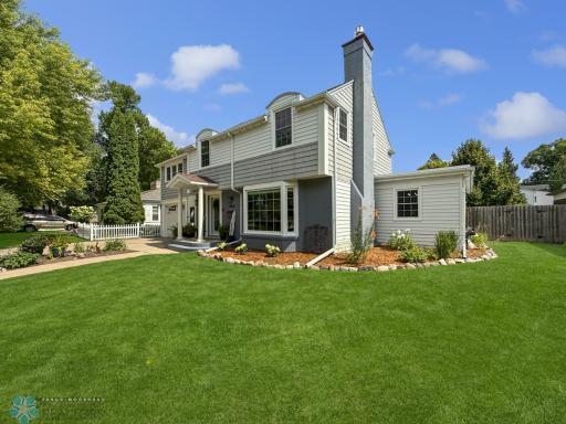 1614 10th Street S, Fargo, ND 58103