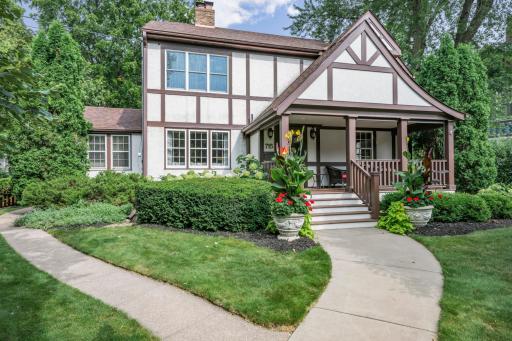 715 3rd Street S, Stillwater, MN 55082