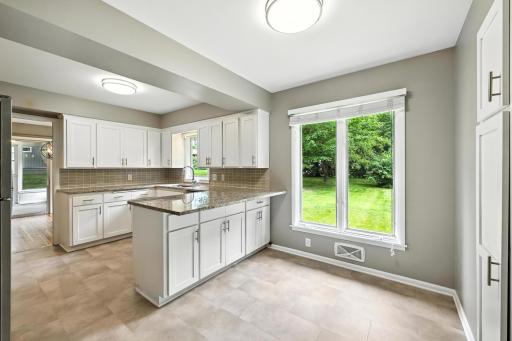 17640 24th Avenue N, Plymouth, MN 55447