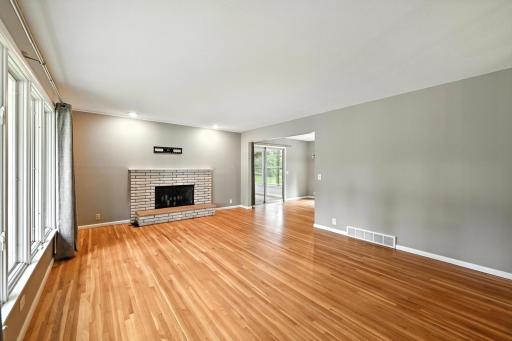 17640 24th Avenue N, Plymouth, MN 55447