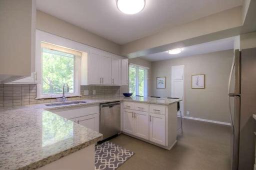 17640 24th Avenue N, Plymouth, MN 55447