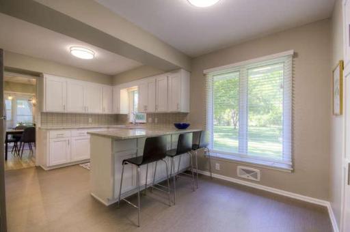 17640 24th Avenue N, Plymouth, MN 55447