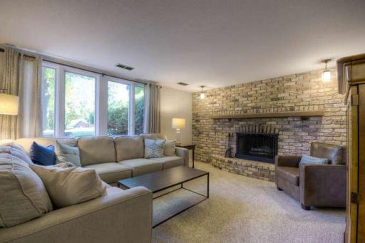 17640 24th Avenue N, Plymouth, MN 55447