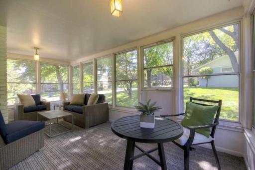 17640 24th Avenue N, Plymouth, MN 55447