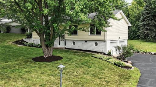 17640 24th Avenue N, Plymouth, MN 55447