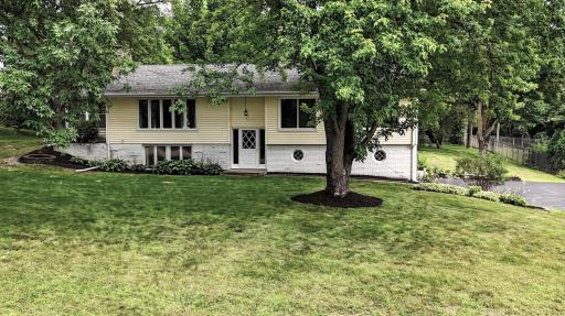 17640 24th Avenue N, Plymouth, MN 55447