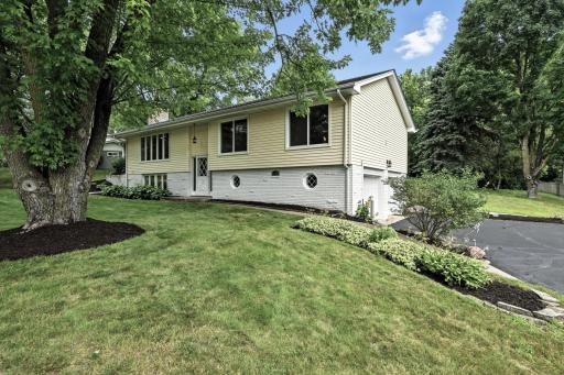 17640 24th Avenue N, Plymouth, MN 55447