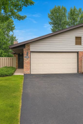 1164 Xene Lane N, Minneapolis, MN 55447