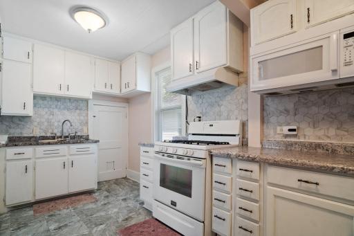 3410 Sheridan Avenue N, Minneapolis, MN 55412