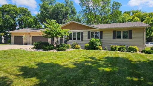 1905 24th Street SW, Willmar, MN 56201