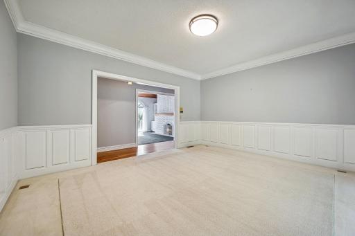 350 Ruann Road, Wayzata, MN 55391