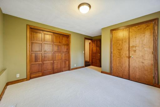 350 Ruann Road, Wayzata, MN 55391