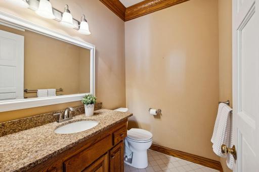 350 Ruann Road, Wayzata, MN 55391
