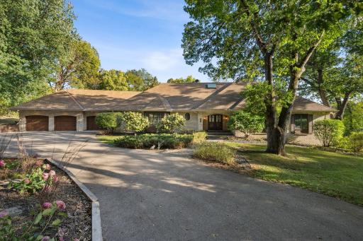 350 Ruann Road, Wayzata, MN 55391