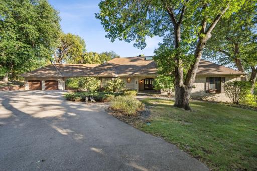 350 Ruann Road, Wayzata, MN 55391
