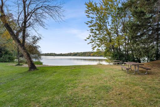 350 Ruann Road, Wayzata, MN 55391