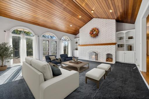 350 Ruann Road, Wayzata, MN 55391