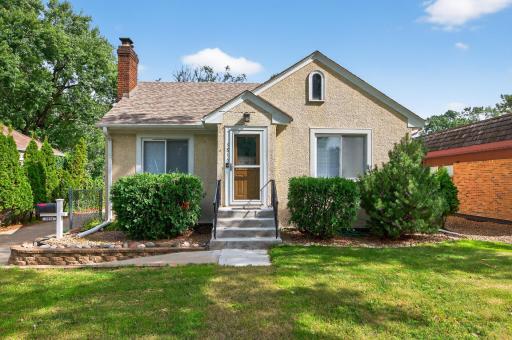 5816 42nd Avenue N, Robbinsdale, MN 55422