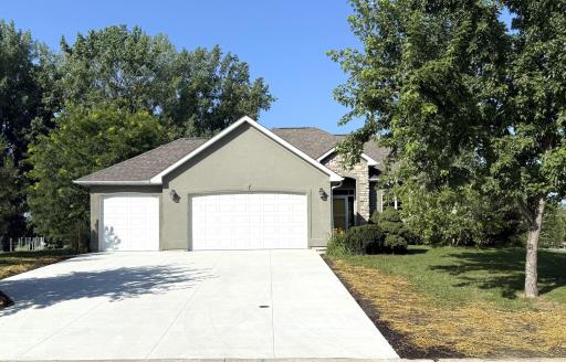 350 Trailstone Drive SW, Cokato, MN 55321