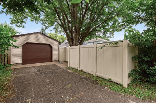 1609 Huron Street, Saint Paul, MN 55108