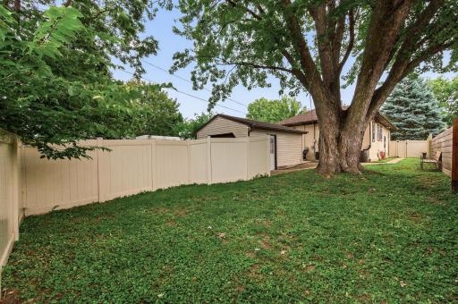 1609 Huron Street, Saint Paul, MN 55108
