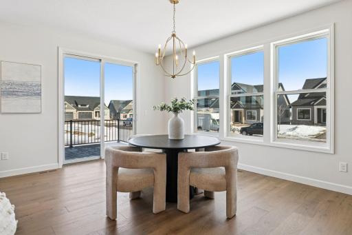 Dining_All images of a previous model2026-03-15 at 7.02.17 PM 20.jpg