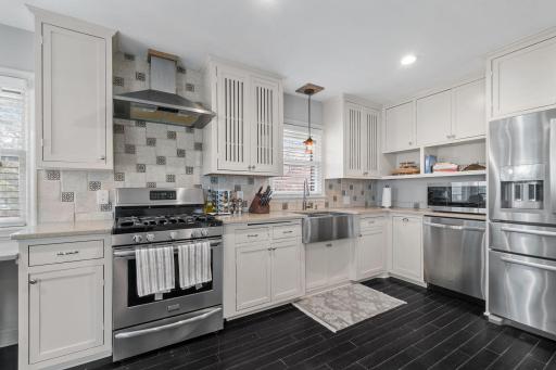 5036 Richmond Drive, Edina, MN 55436