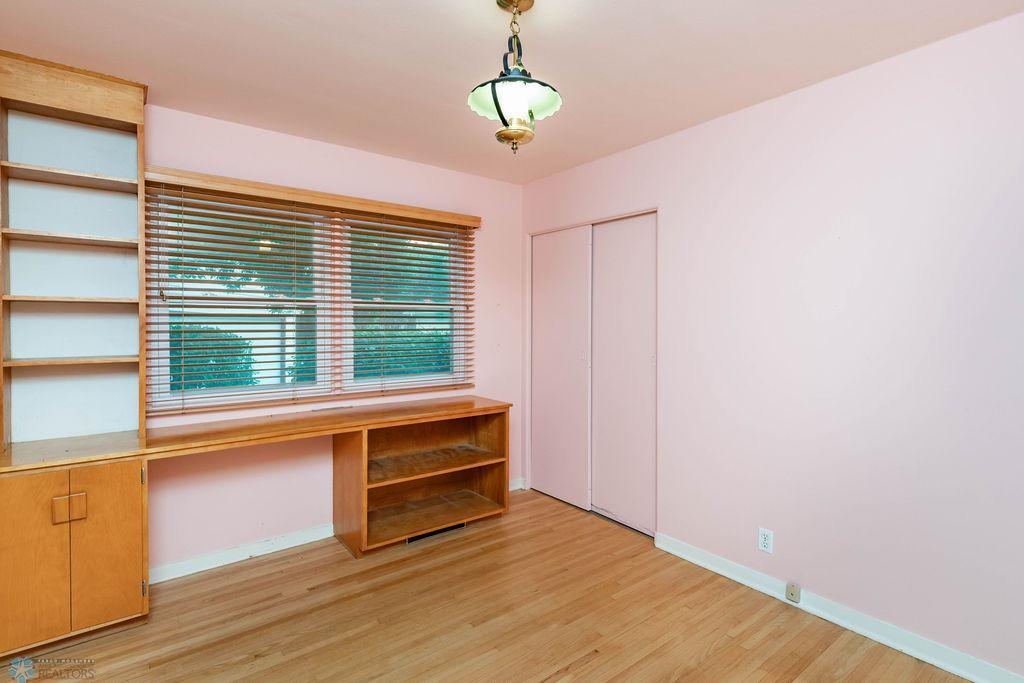 Bedroom 3/office
