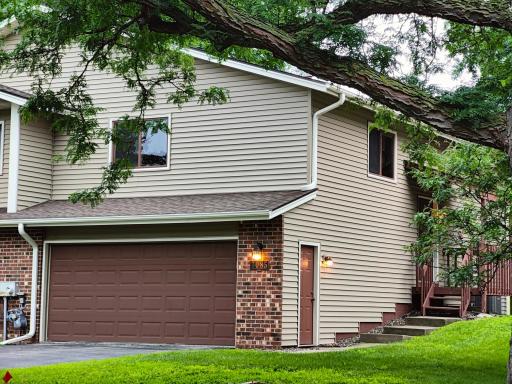7085 Unity Avenue N, Brooklyn Center, MN 55429
