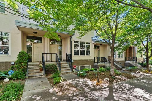 221 1st Avenue NE, 27, Minneapolis, MN 55413