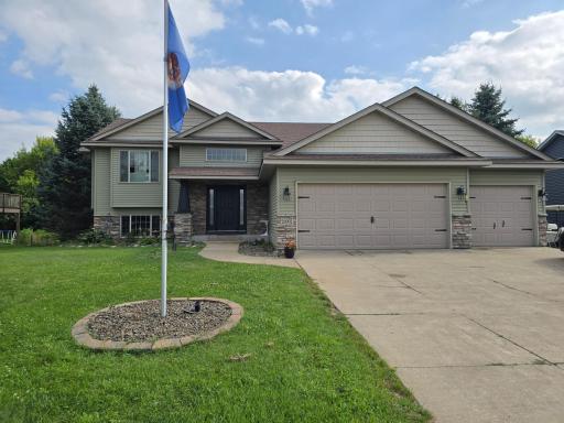 28902 Scenic Drive, Chisago City, MN 55013