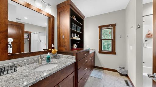 26269 Old Shady Wood Drive, Spring Valley, MN 55975