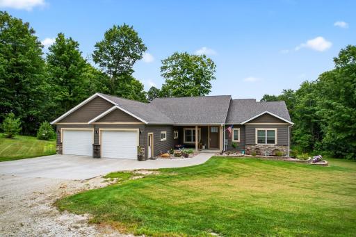 26269 Old Shady Wood Drive, Spring Valley, MN 55975