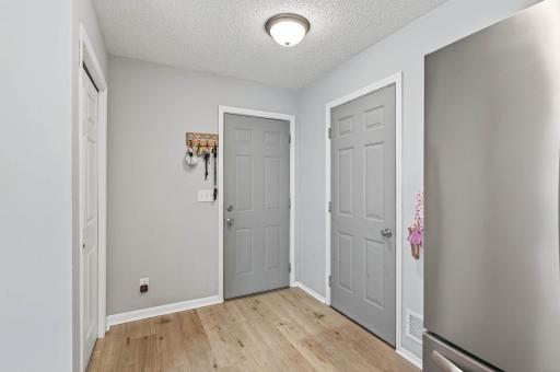2206 Lambert Avenue, Saint Paul, MN 55112