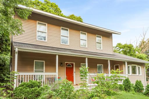 520 Hanlon Ave, Wayzata, MN 55391