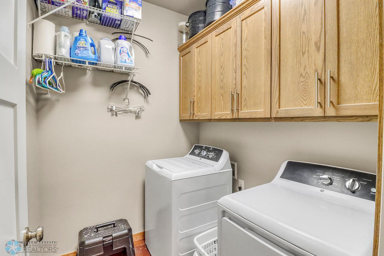 31Laundry1_1-1280.JPG